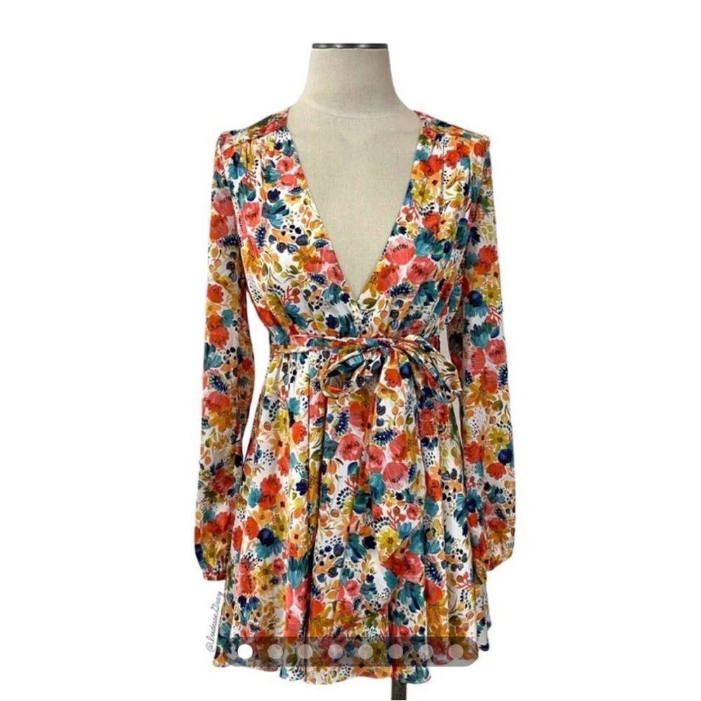 Lovers + Friends- Ivy Dress in Bouquet Floral Size XS.